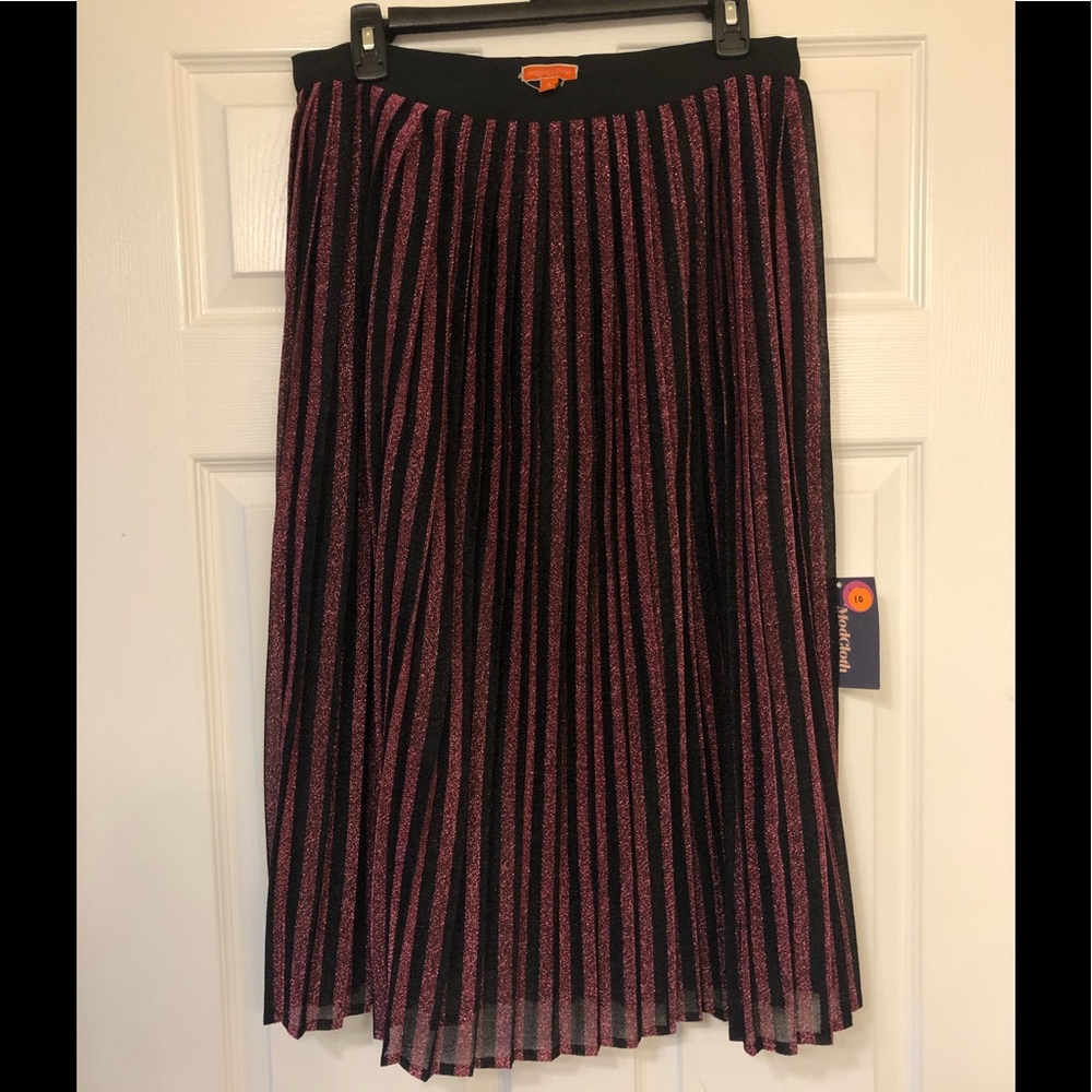 SPARKLE pink & black Modcloth skirt 💕💖